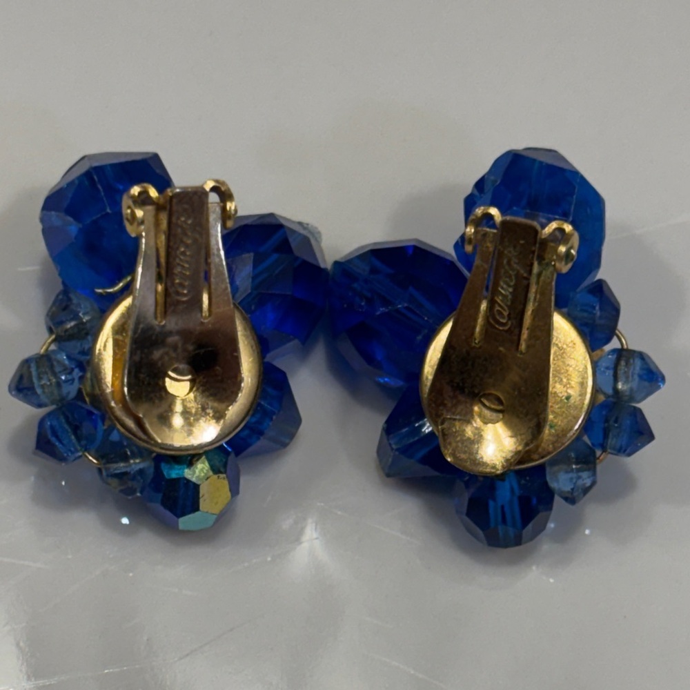 Vintage Carnegie Signed Blue Crystal Clip-On Earrings Aurora Borealis Statement - Picture 3 of 4